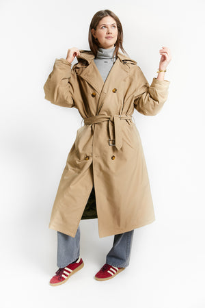 TRAVEL TRENCH COAT  SAND