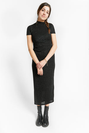 ROBE TOTALLY NOIR