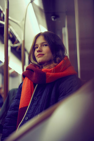 TUDOR SCARF MERLOT